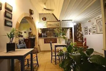 Ξενοδοχείο με διαμερίσματα Nostos 3*